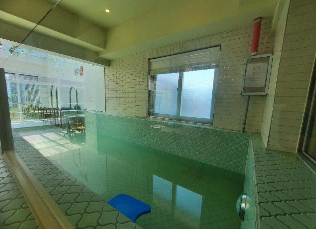 Songjeong Lesign Hotel Пусан Екстер'єр фото